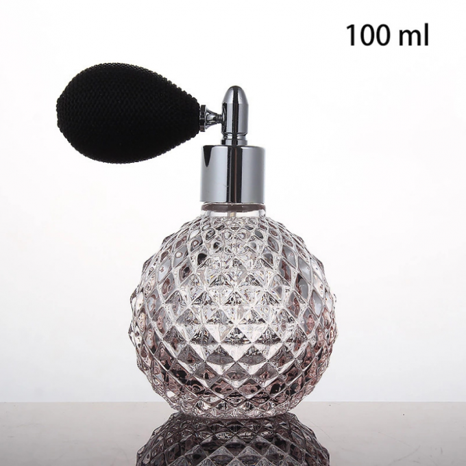 Bouteille de parfum rechargeable de vapeur légère des conteneurs 100ml de cru d'airbag cosmétique en verre de style 4