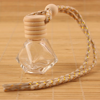 Good price Bouteille vide de parfum d'ambiance de Diamond Car Reed Diffuser Pendant 8ml et couvercle en bois en ligne